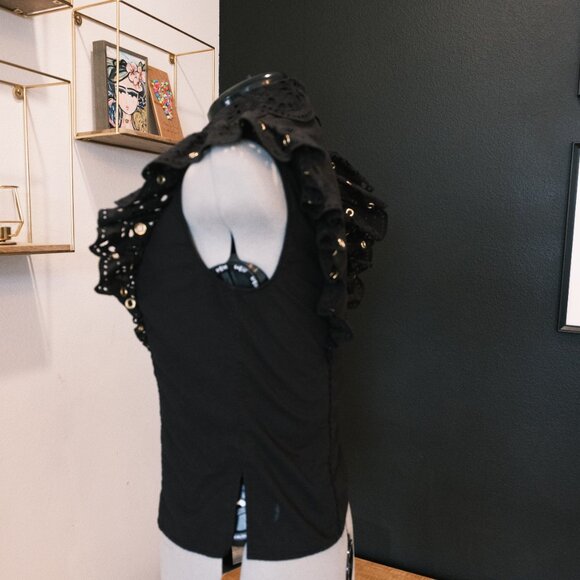 Christy Lynn Tania Ruffle Eyelet top with Gold accents - Size Small - Picture 7 of 11